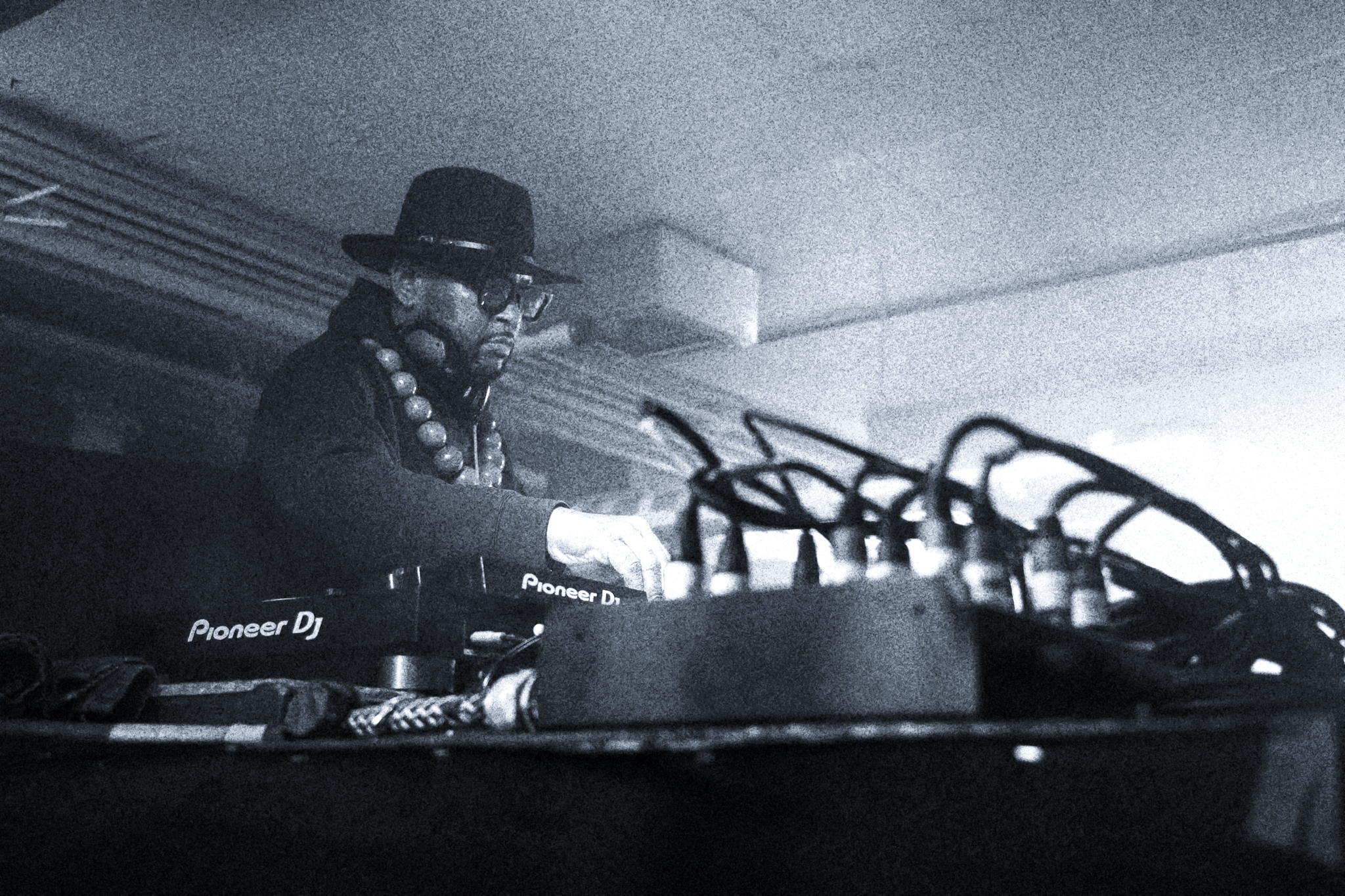 TheStagesOfMovement.EManBates